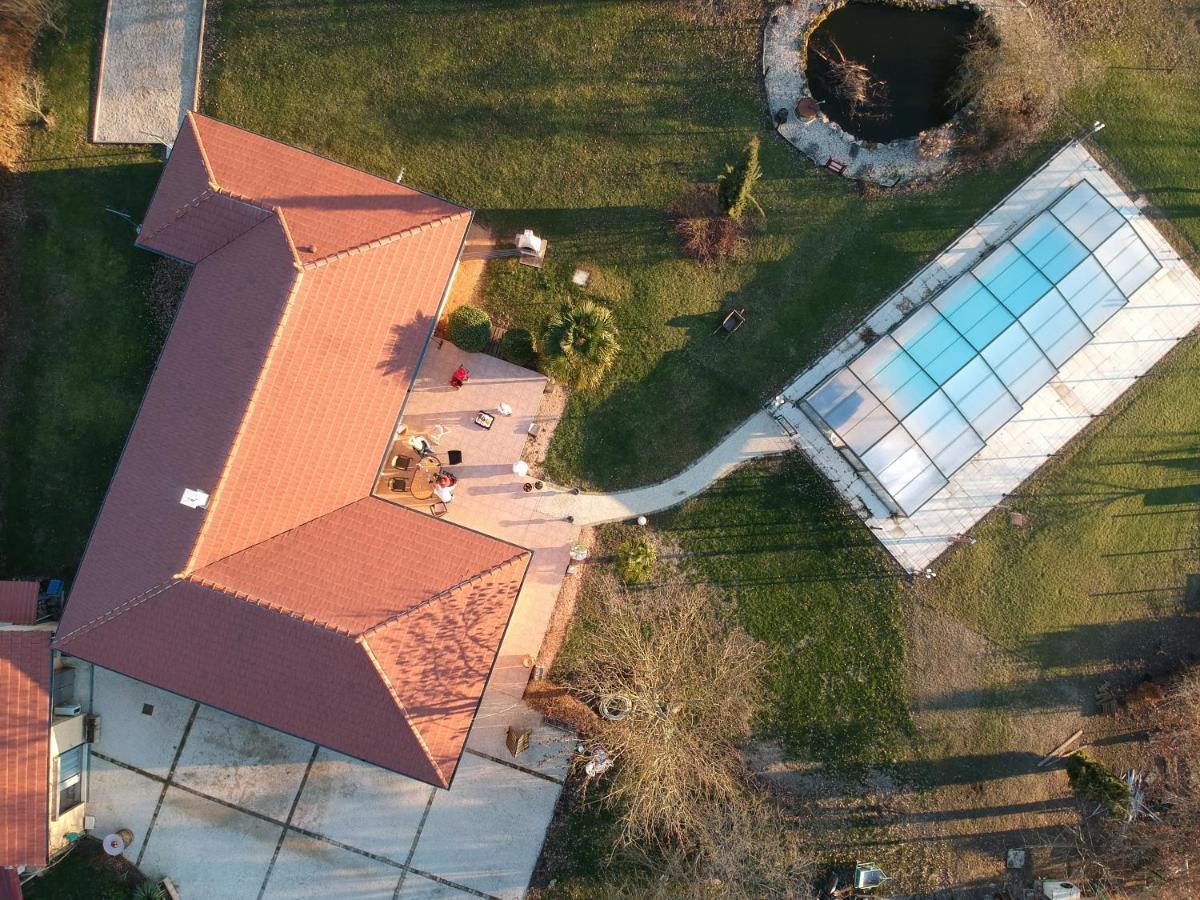 Alaguyauder Le Kota Chatillon-sur-Broue Exterior foto